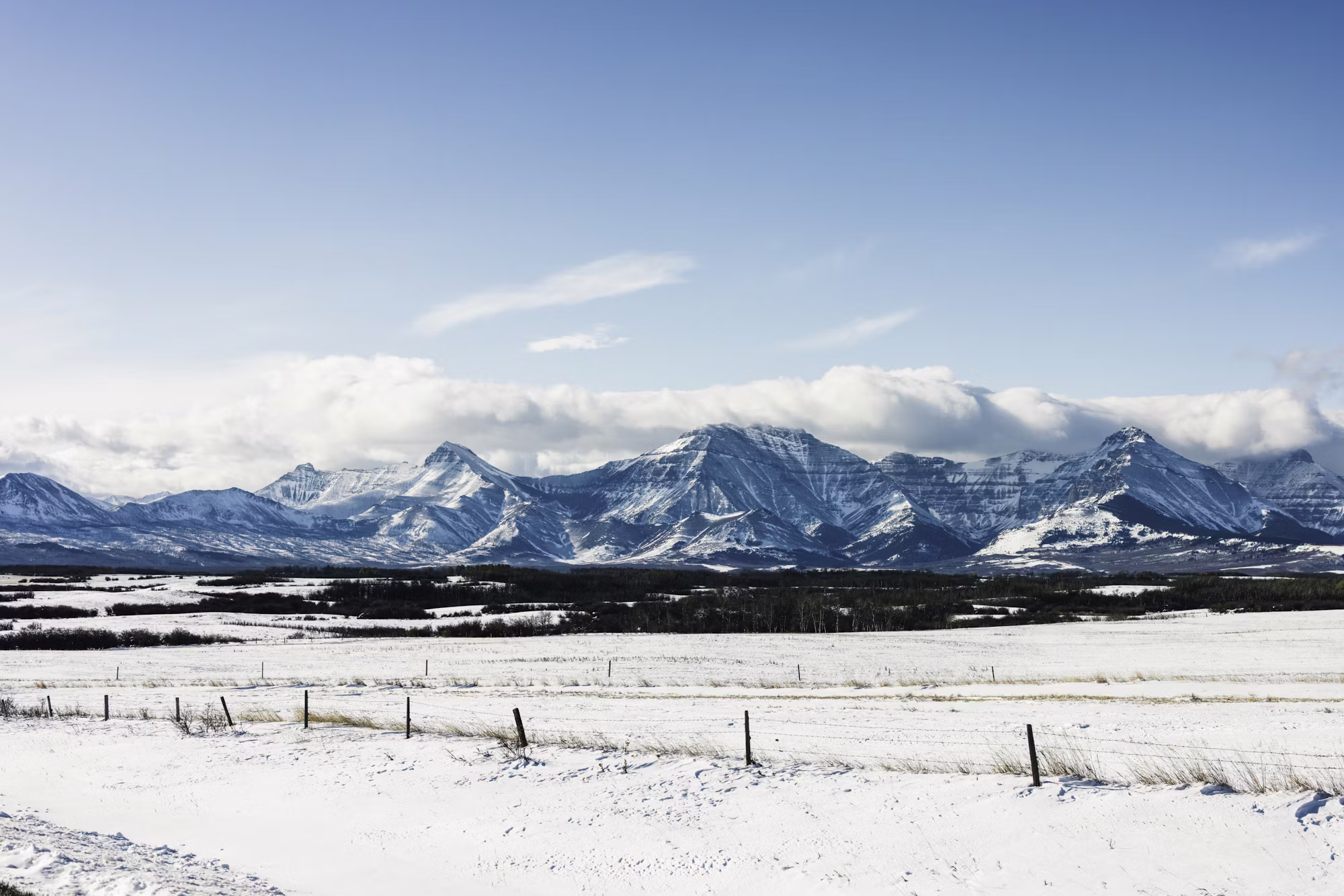 Exploring Sustainable Travel: How to Travel the World with a Positive Environmental Impact